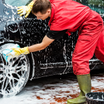 web_hand-car-wash_istock-174964190